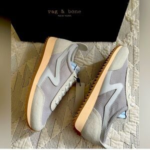 RAG & BONE
Gray Retro Runner Sneakers. Size 37